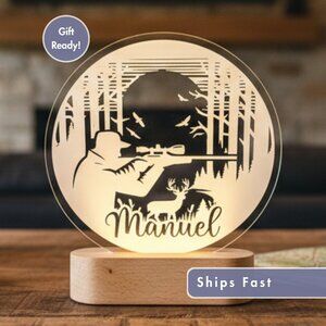 Personalized Hunter Night Light – Custom LED Lamp for Outdoor Lovers